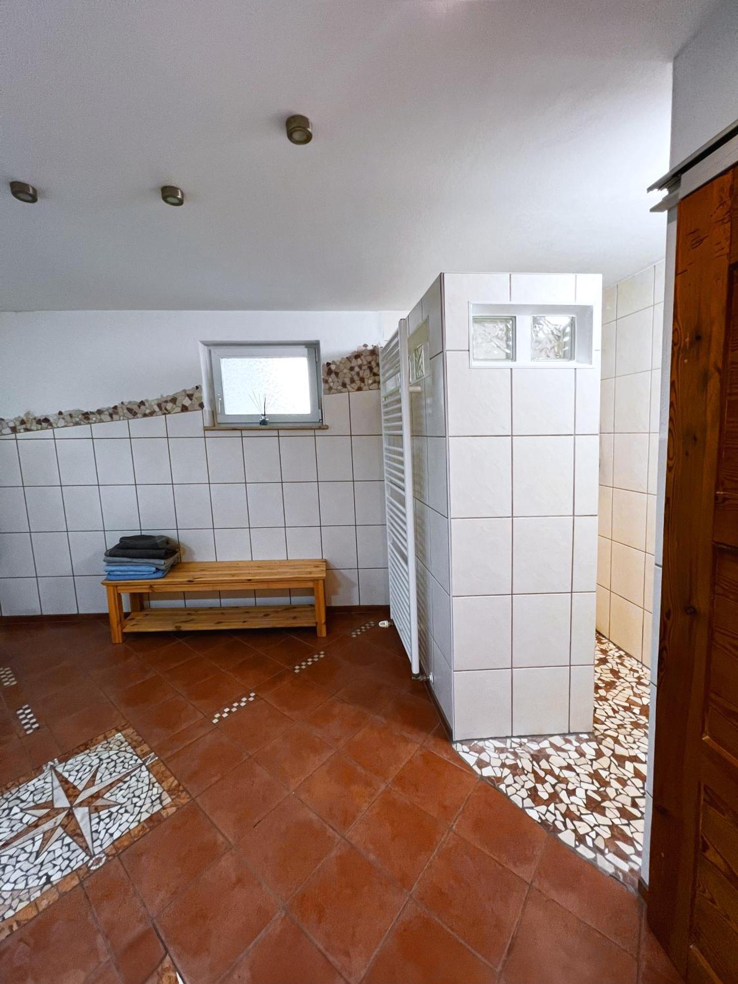Haus Am Berzdorfer See - 3 Schlafzimmer - Ganzes Haus Zur Alleinnutzung - Terrasse - Hochwertige Ausstattung Gorlitz Ngoại thất bức ảnh